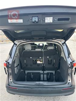 تۆیۆتا سیانا